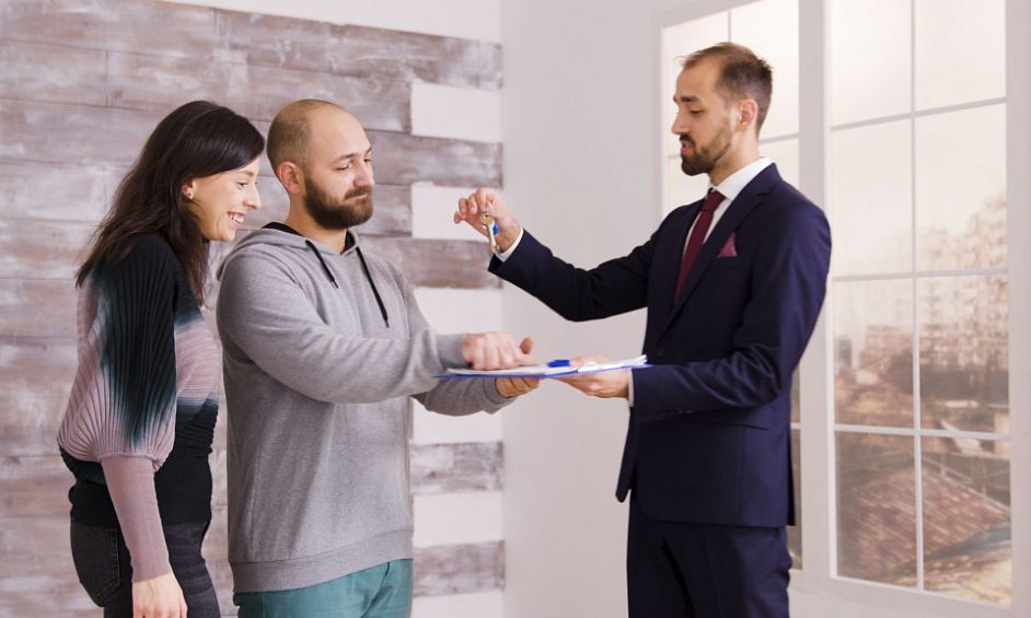 Opportunité D'Affaires Pour Une Entreprise De Médias Immobiliers Établie 1 Opportunité D'Affaires Pour Une Entreprise De Médias Immobiliers Établie 1