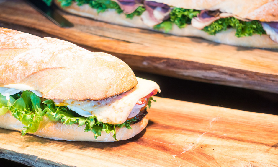 Bar à paninis de premier choix Heidelberg | $275/semaine Loyer | Prix demandé $199K WIWO 1