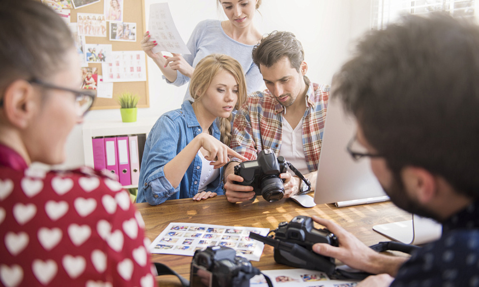 Entreprise Rentable Et De Premier Plan Axée Sur La Famille, Médias & Événements 1
