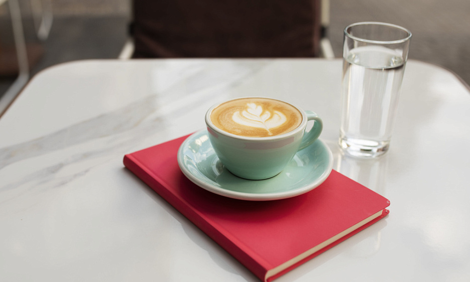 Charmant Café De Banlieue À Hilton - Emplacement De Choix Avec Potentiel De Croissance 1