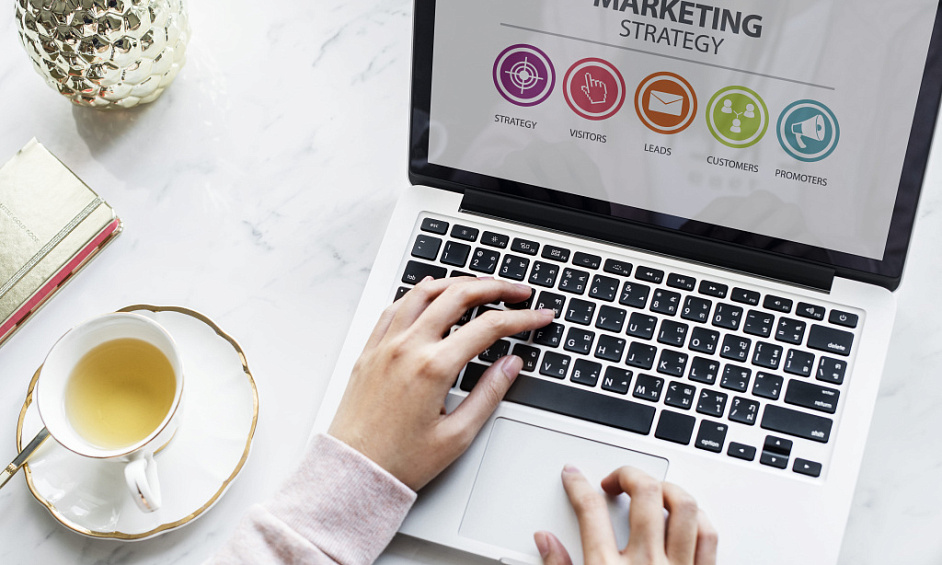 Agence de marketing sur les réseaux sociaux établie et rentable - #5850 1
