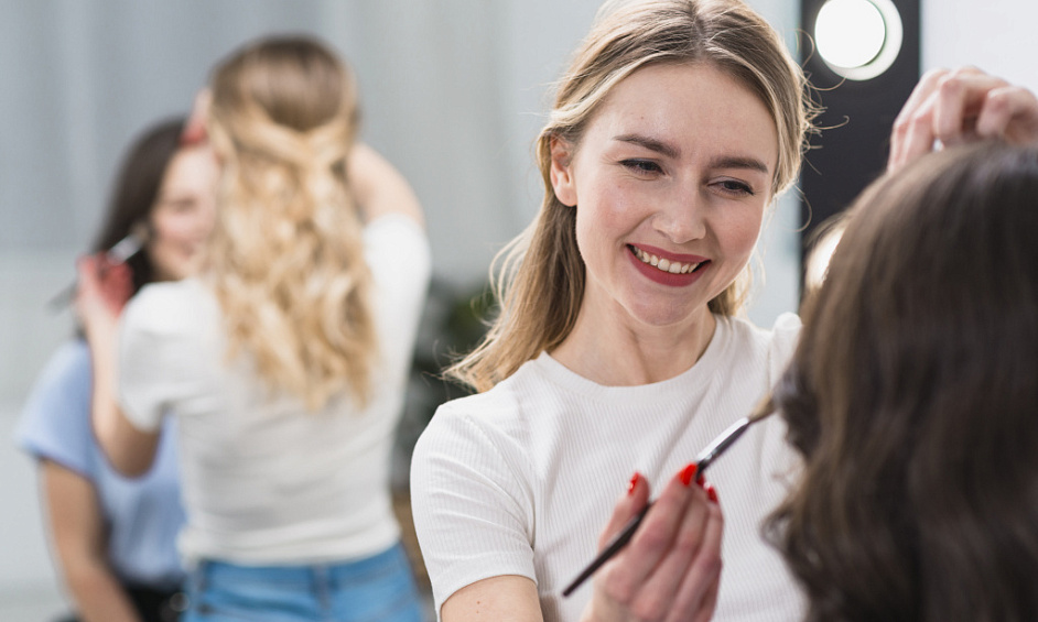Salon De Beauté Florissant - Emplacement Côtier Animé 1