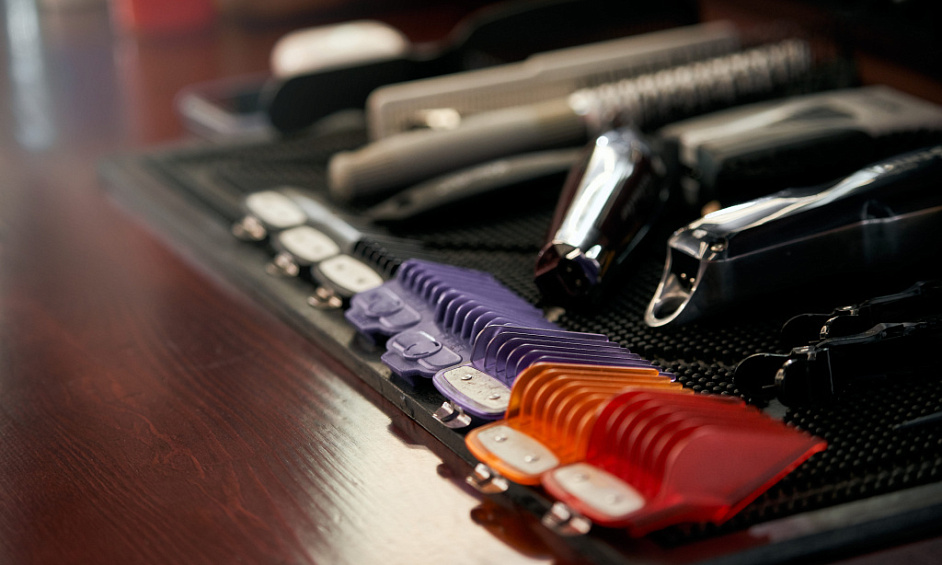 Rentable Salon De Barbier Sud Intérieur Très Rentable Faible Loyer Excellente Visibilité 1