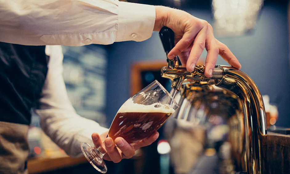 VENTE URGENTE - Hôtel en pleine propriété et pub de campagne  – Victoria régionale 1