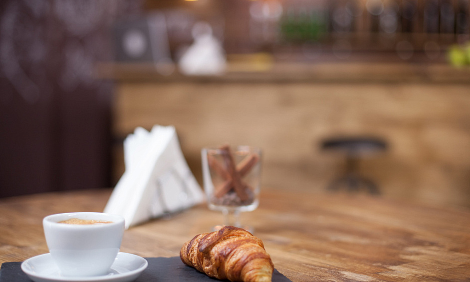 Café prospère avec une clientèle fidèle - emplacement de premier choix 1