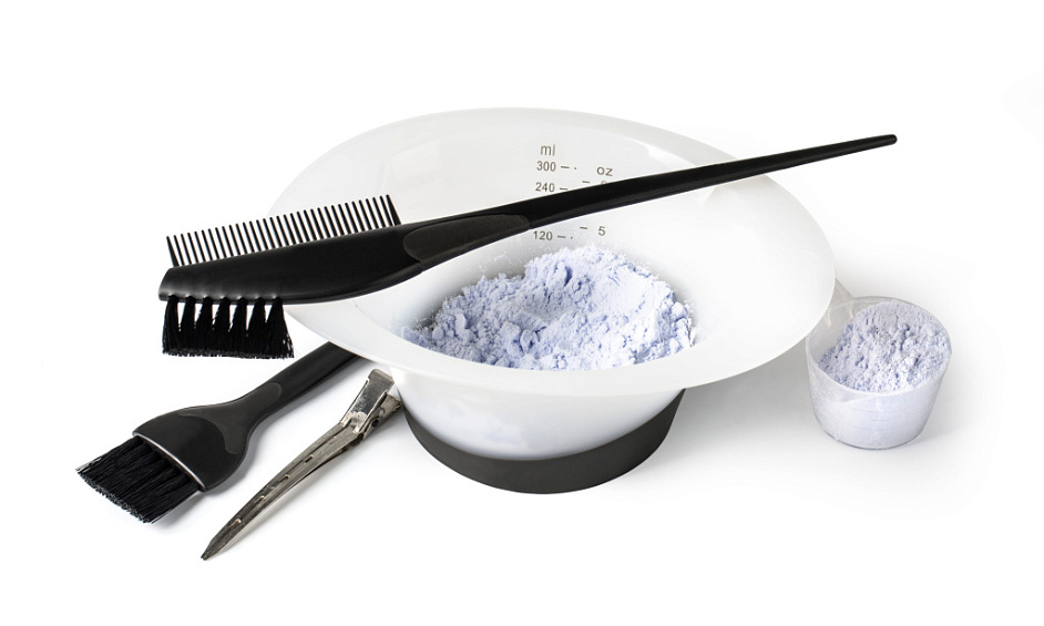 Salon de Coiffure et de Maquillage à Forte Visibilité avec Spécialisation Mariage et Concept de Bar Unique 1