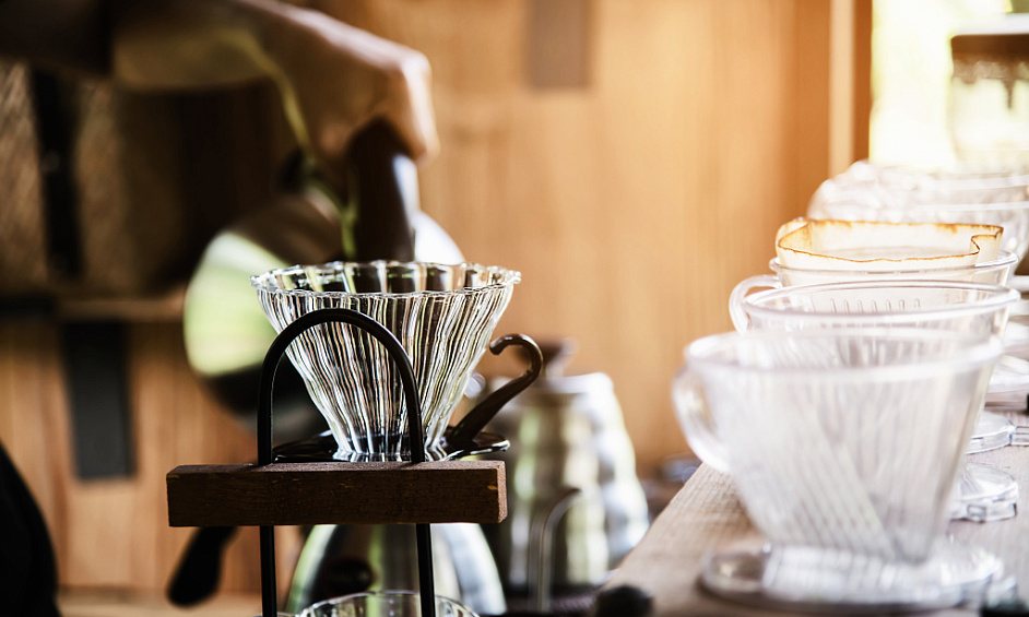 Café Prospère Avec Une Clientèle Fidèle - Emplacement De Choix 1