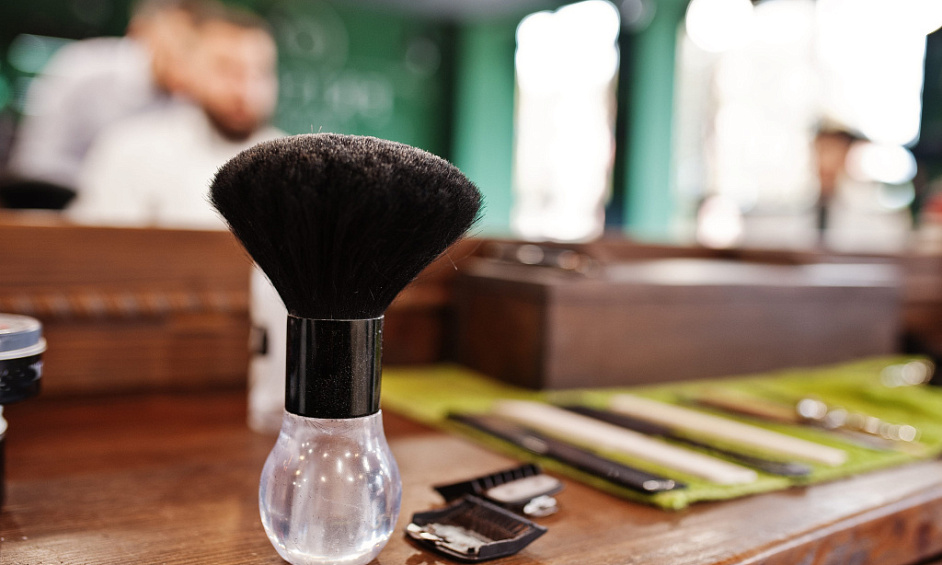 35639 Salon de barbier bien établi - Clientèle fidèle et emplacement de premier choix 1