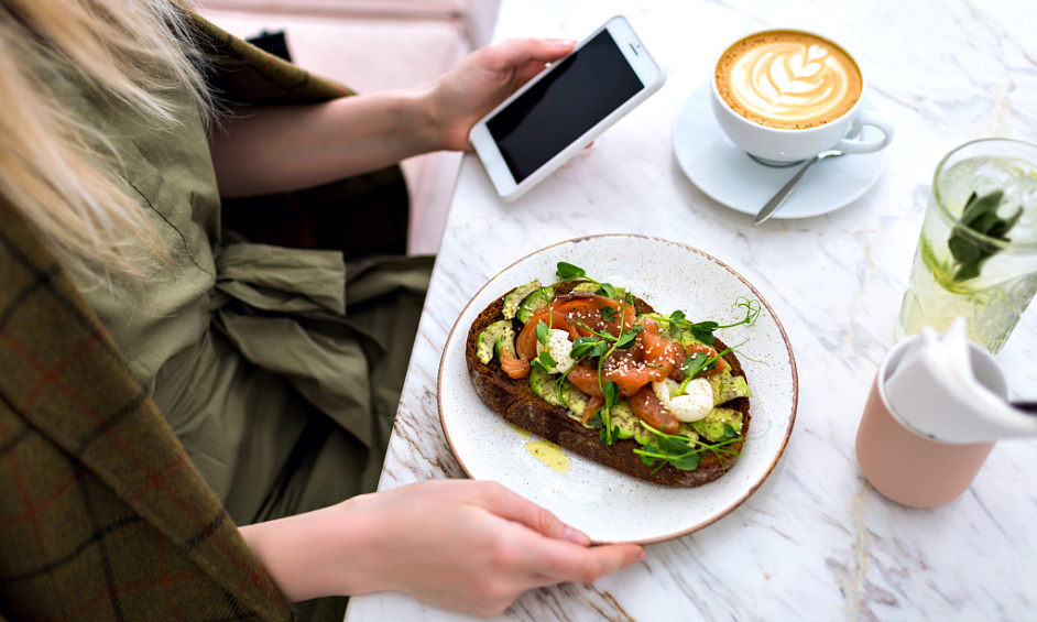 Café Réservé Aux Locaux 7.30am - 2pm - NOURRITURE SIMPLE ET BASIQUE 1