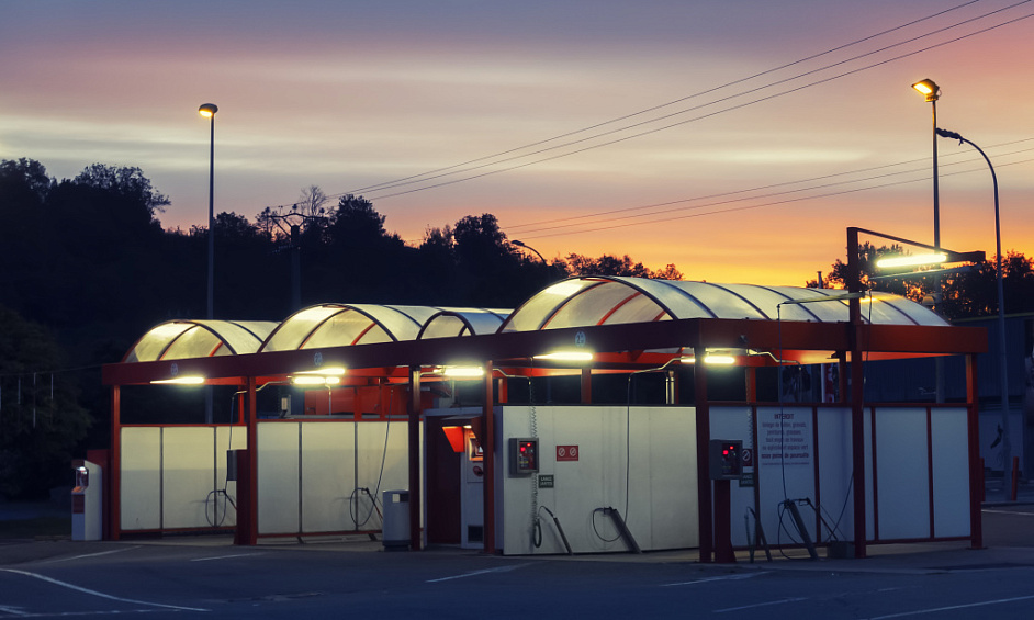 Station-Service avec la Propriété à Central Coast NSW 1