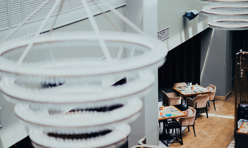 Restaurant D'Angle Flexible À Forte Fréquentation 1